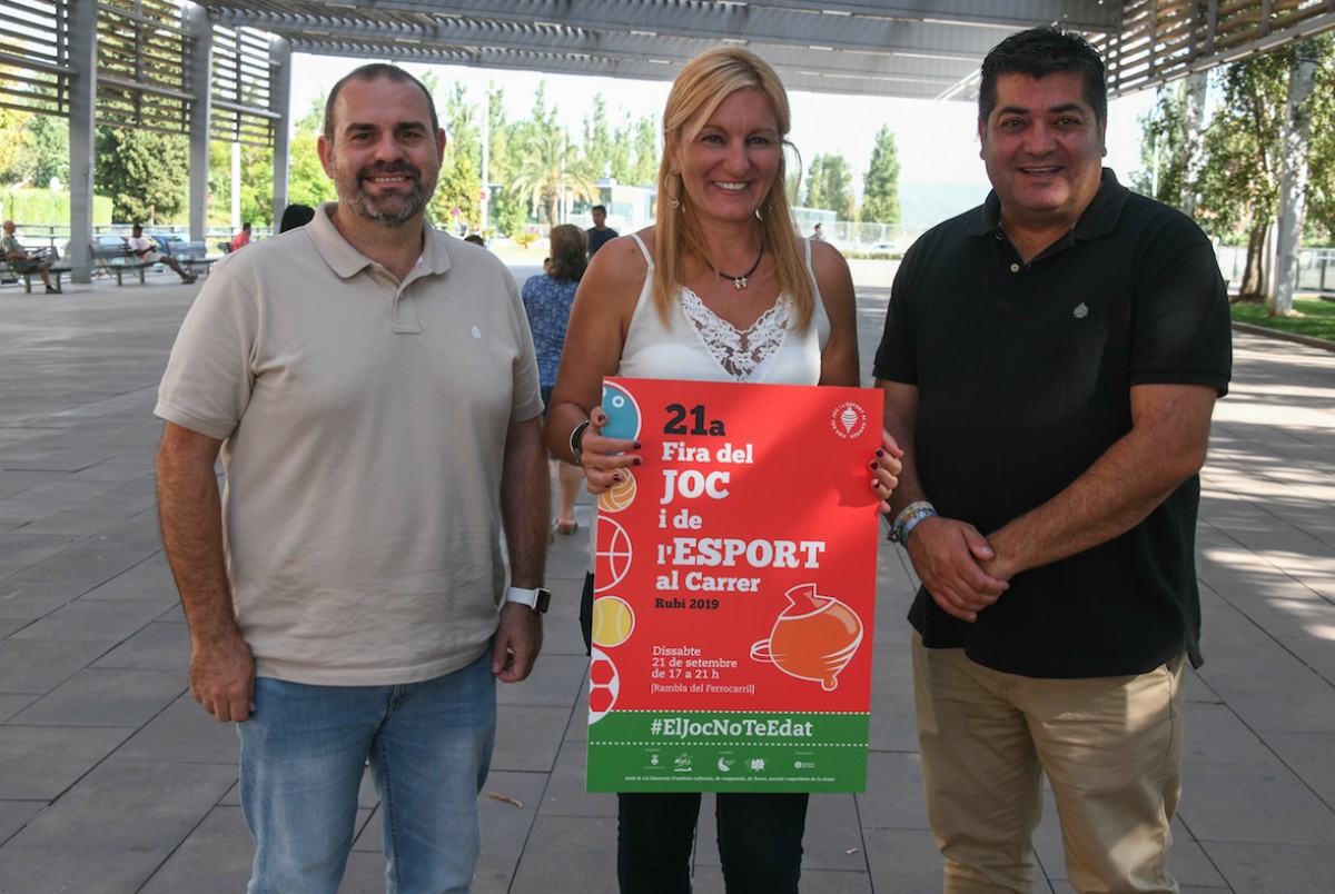 L'alcaldessa i els regidors han presentat el cartell de la 21a Fira del Joc i l'Esport