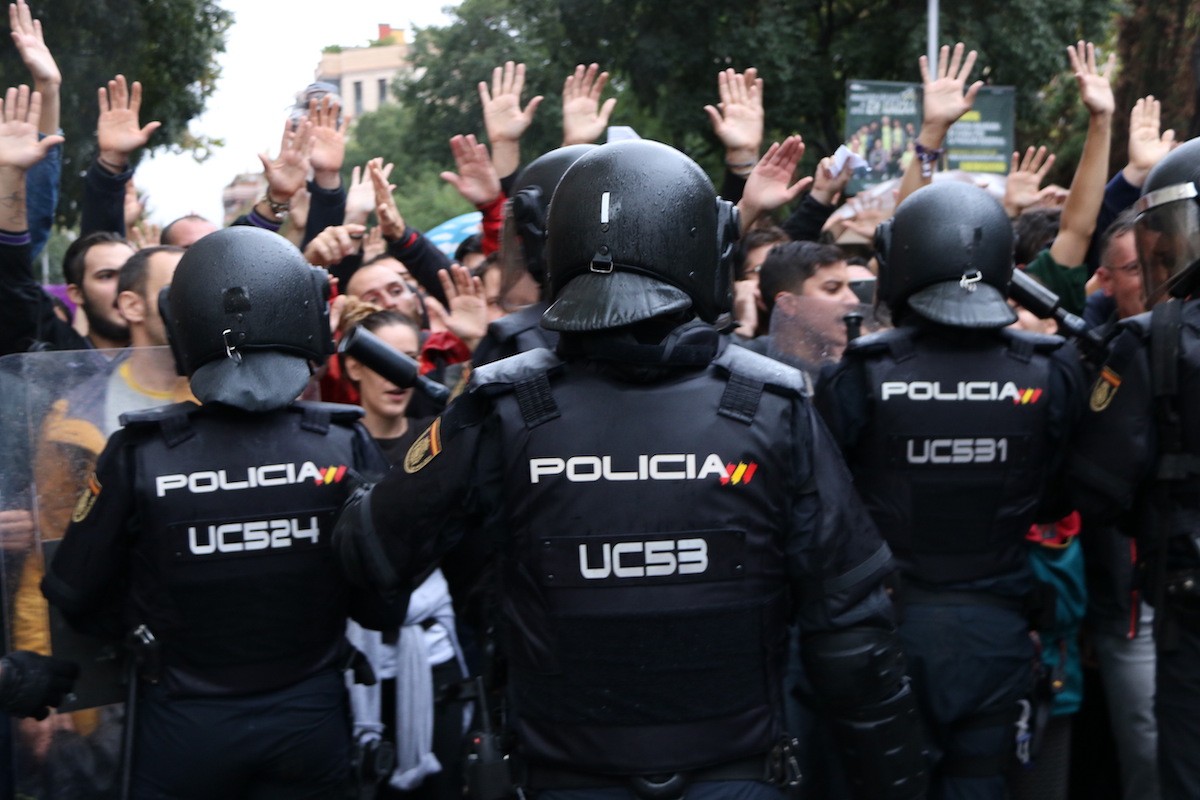 Càrregues policials de l'1-O a Barcelona