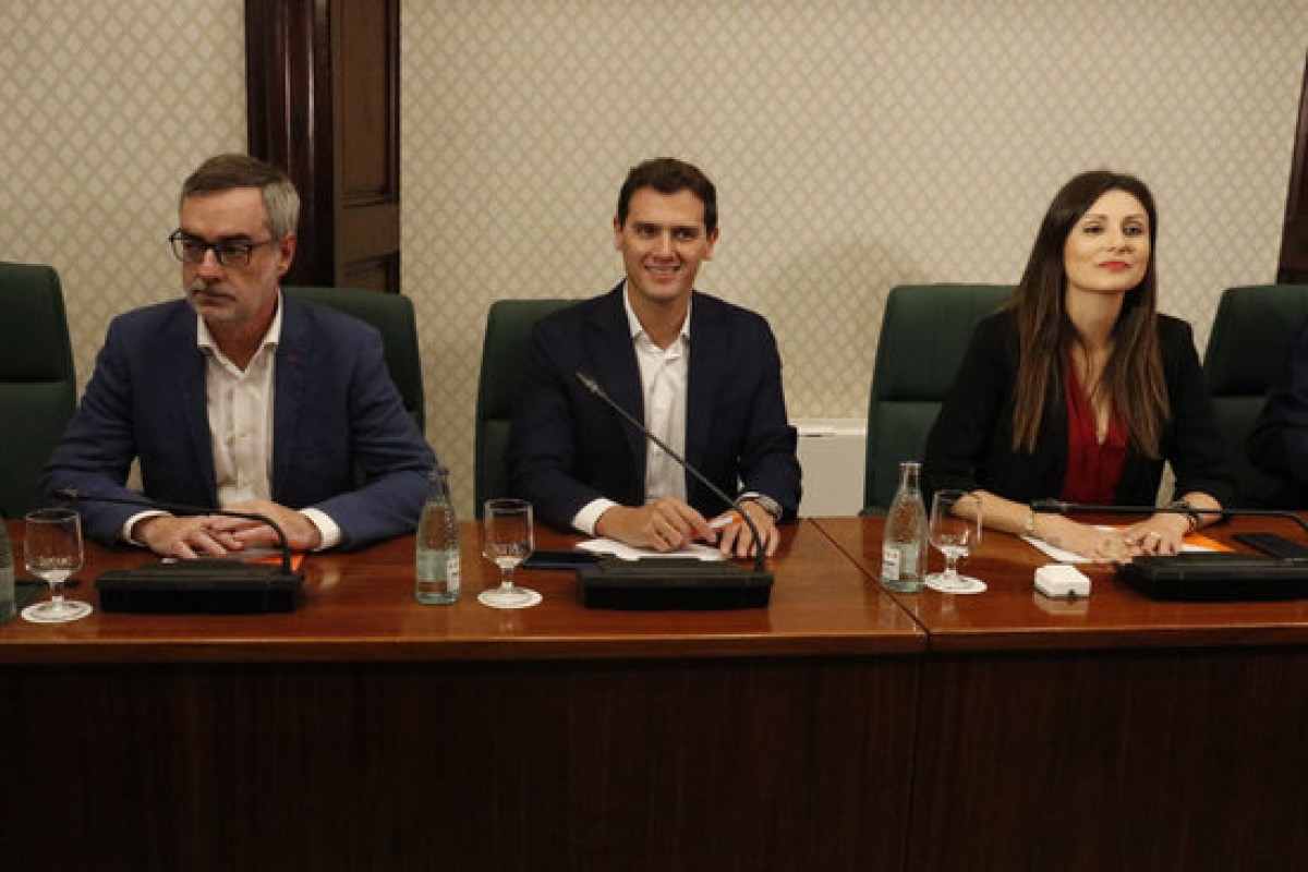 José Manuel Villegas, Albert Rivera i Lorena Roldán avui al Parlament.