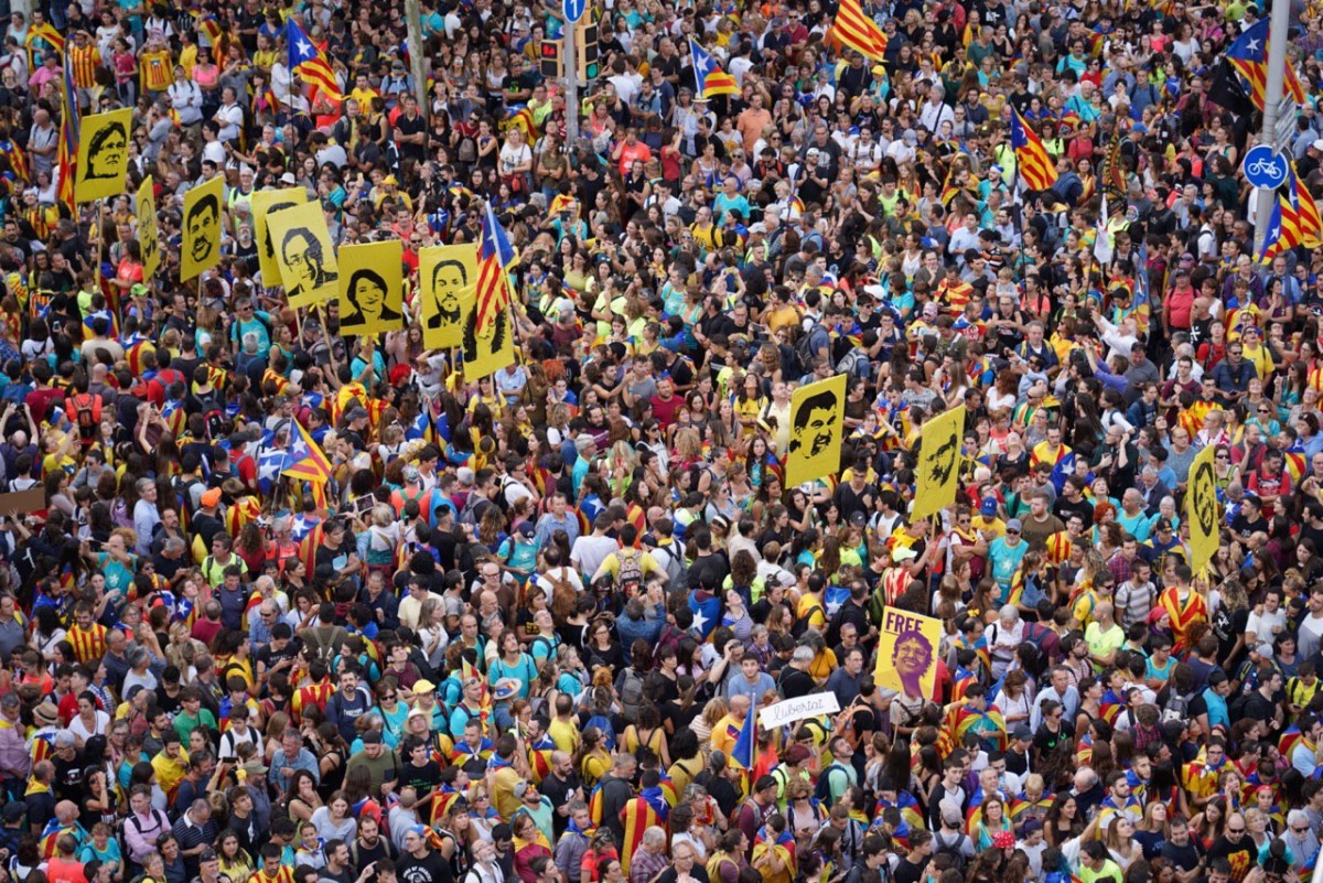Manifestació de la vaga general del 18-O a Barcelona.