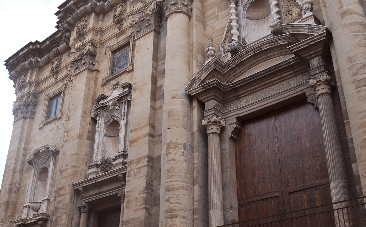 Façana de la catedral de Tortosa.