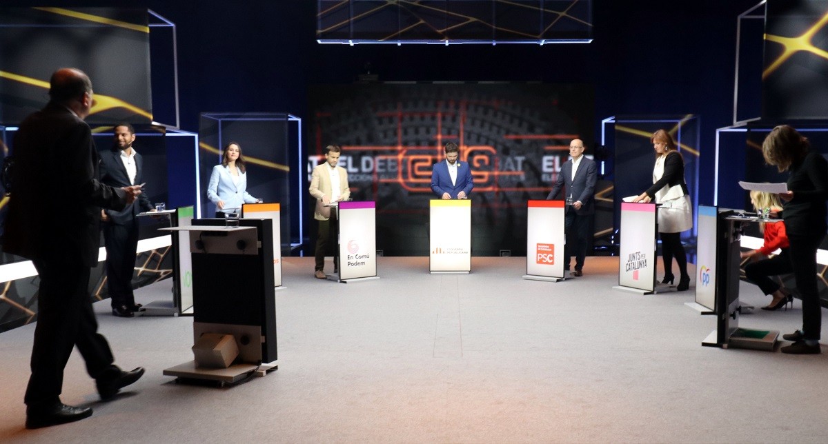 Els candidats catalans, instants abans de començar el debat de TV3