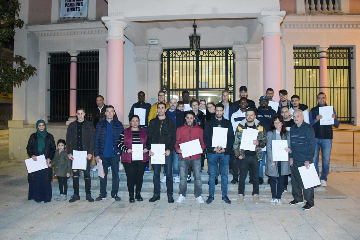 Una vintena de persones reben el certificat d'acollida a Rubí