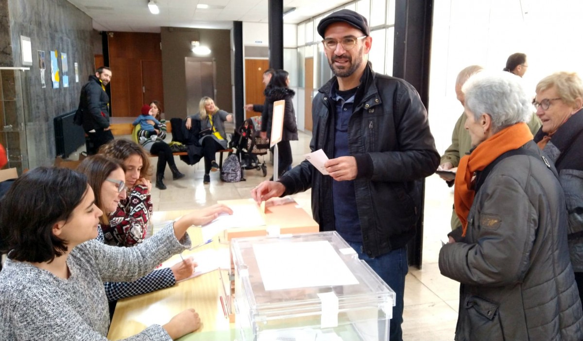 Maties Serracant votant 