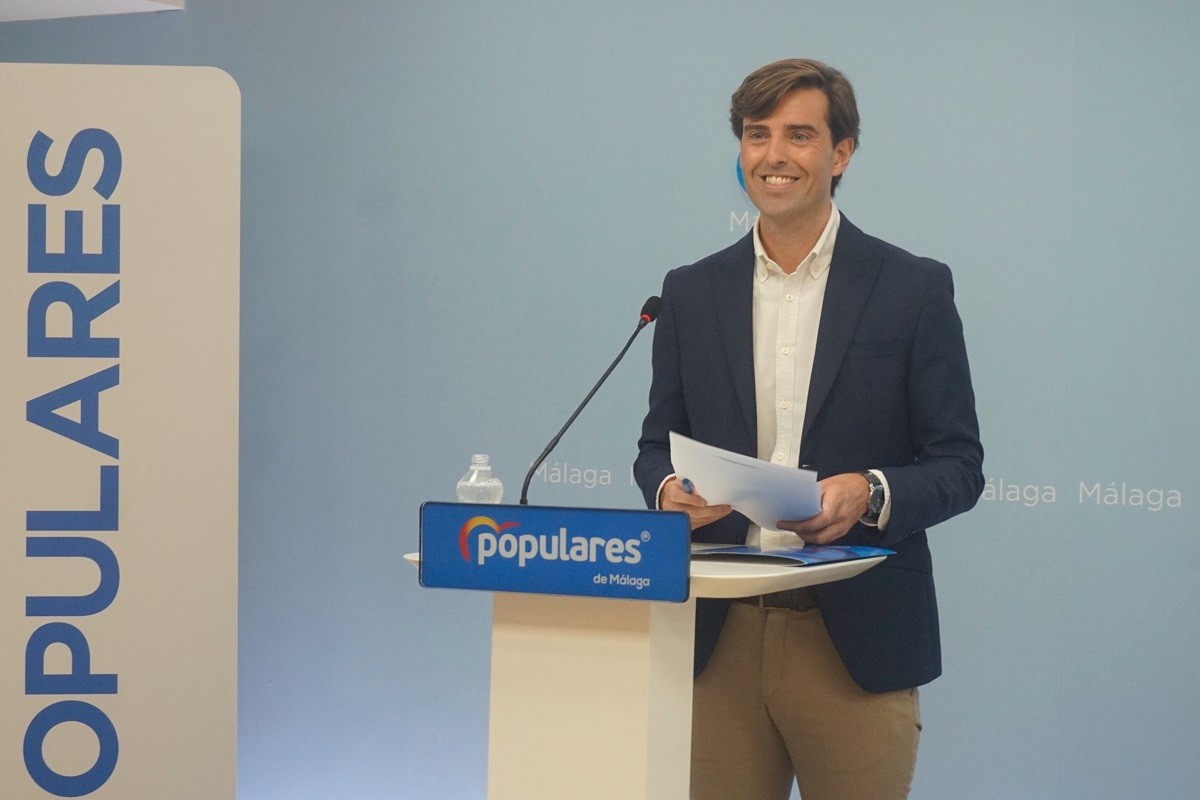 Pablo Montesinos durant una roda de premsa a Màlaga