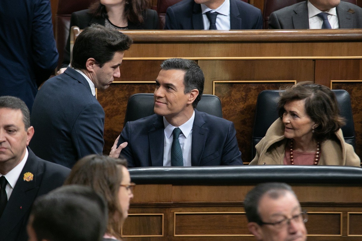 Pedro Sánchez i Carmen Calvo, aquest diumenge al Congrés dels Diputats