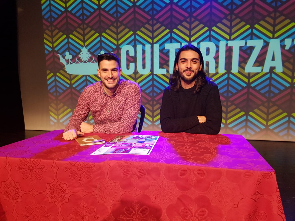 Presentació de la nova programació del Culturitza't amb el regidor Lluís Vall i el tècnic Samuel Mateos.