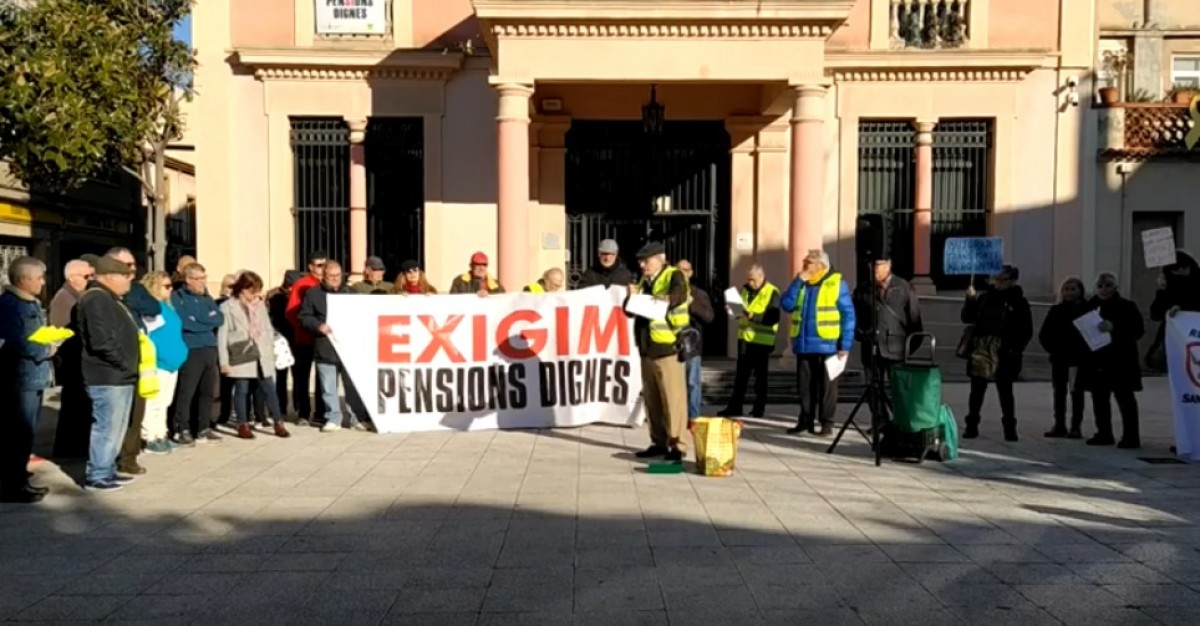 Protesta del Moviment per unes pensions publiques Dignes de Rubí.
