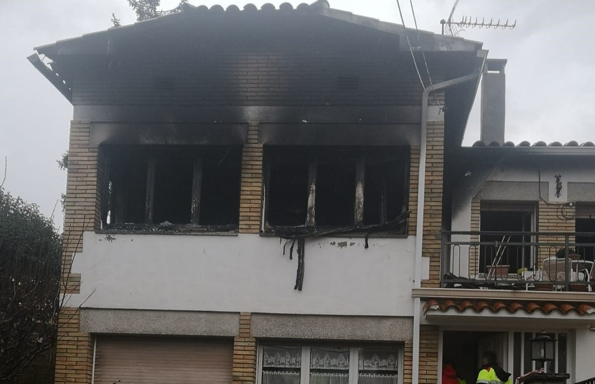 La casa afectada per l'incendi