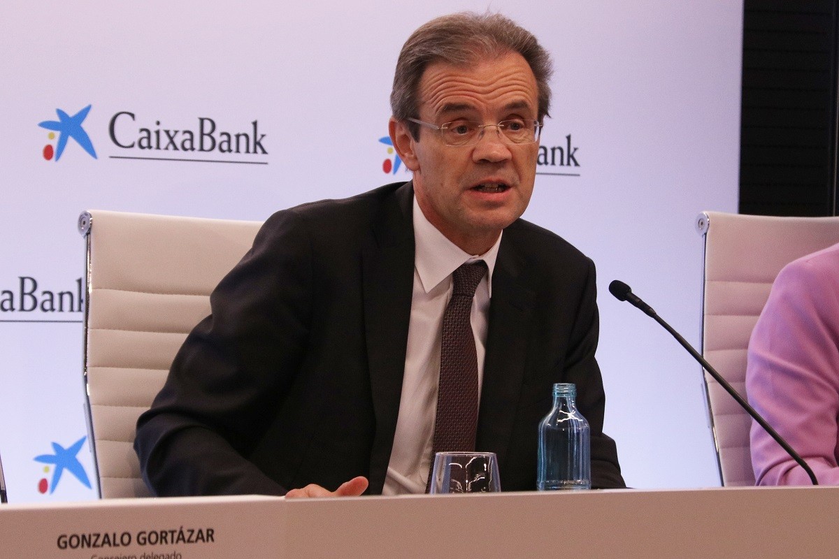 El president de Caixabank, Jordi Gual, durant la presentació de resultats de l'entitat