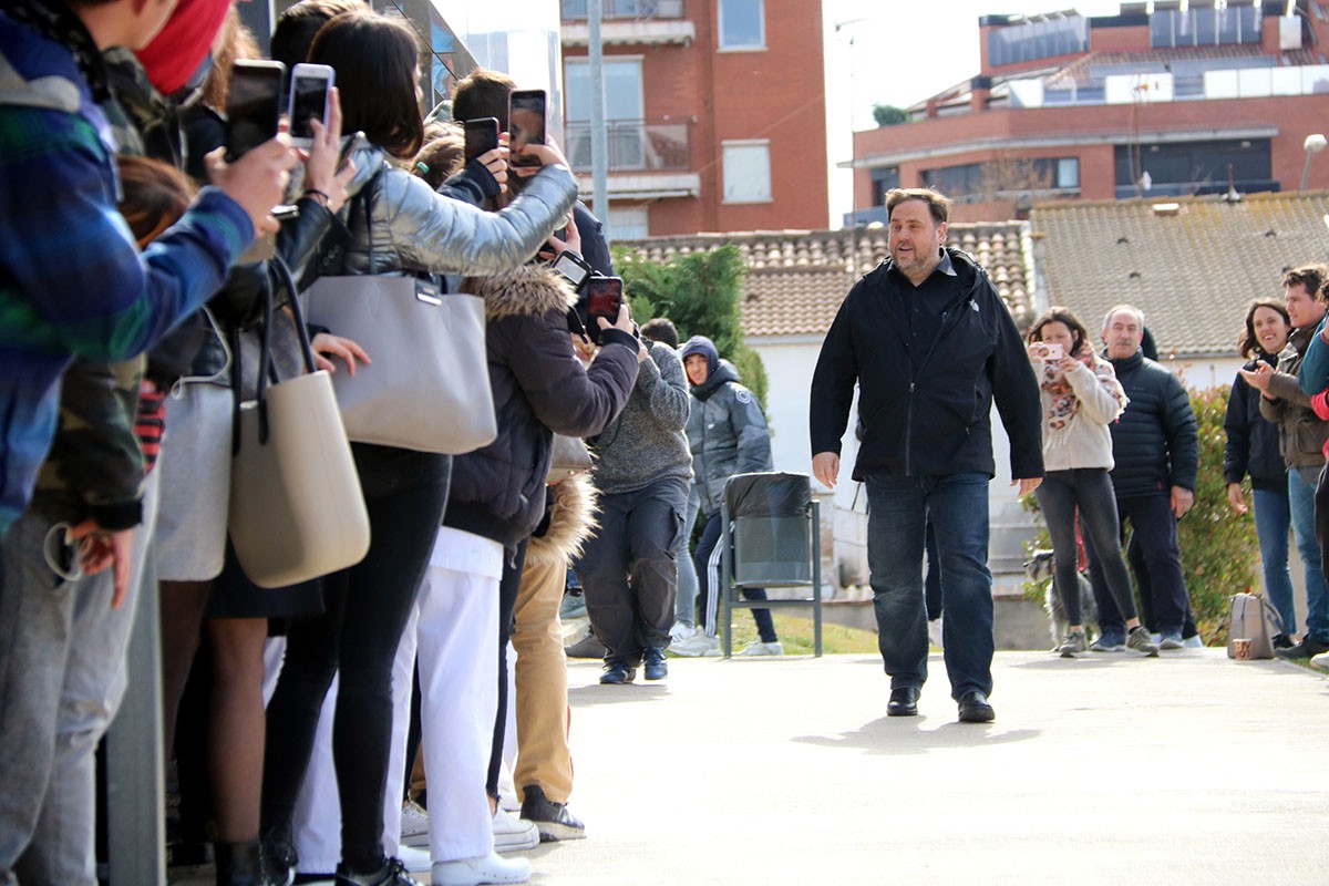 Junqueras arribant a la universitat UVIC-UCC, a Manresa