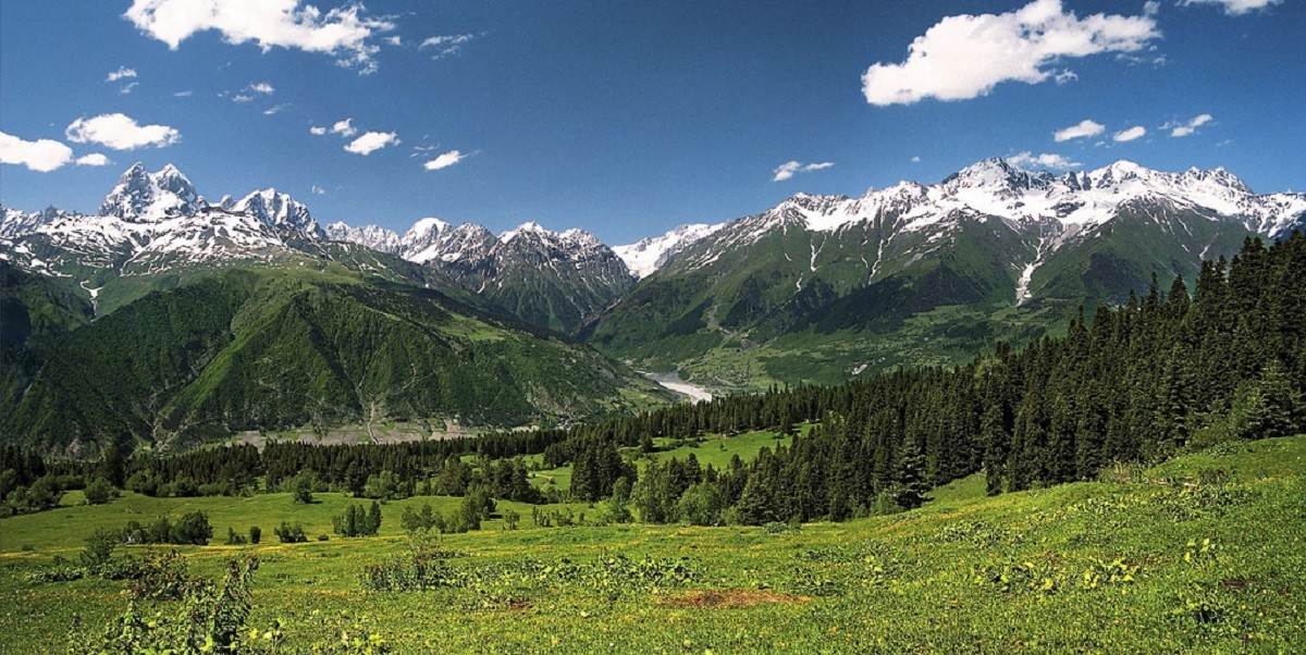 Imatge de la serralada del Caucas a Geòrgia