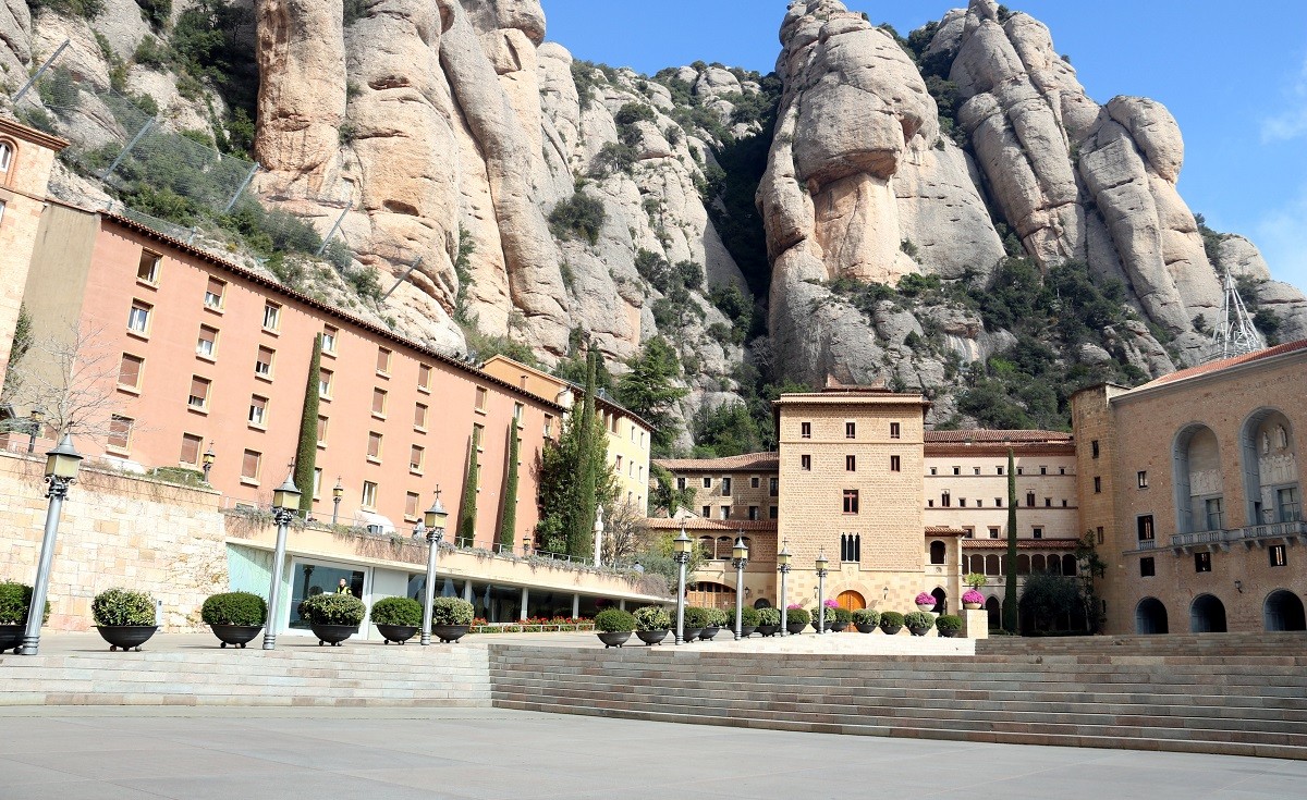 Els allotjaments de Montserrat han penjat el cartell de complet