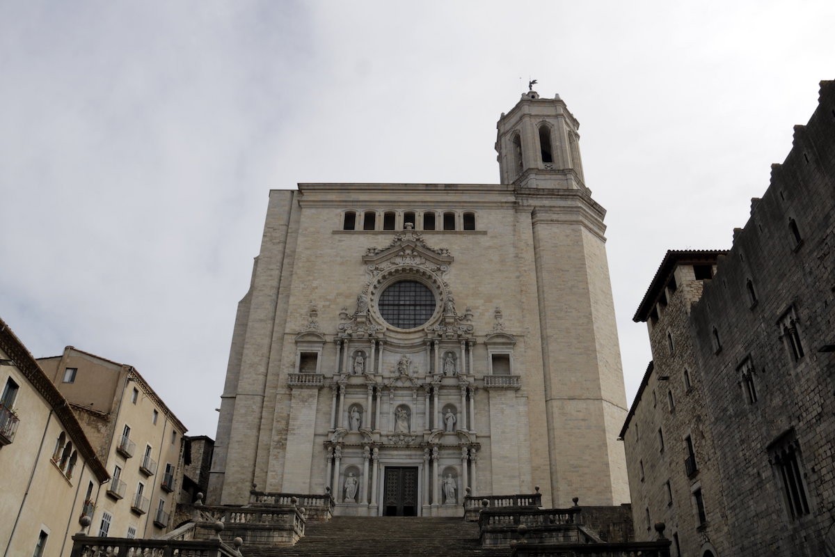 Les campanes de la catedral de Girona van sonar dimecres per a pregar pels infectats.
