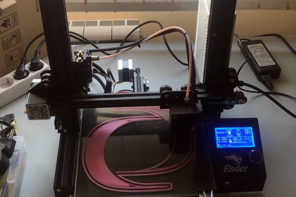 Fabricació de les viseres en una màquina d'impressió 3D