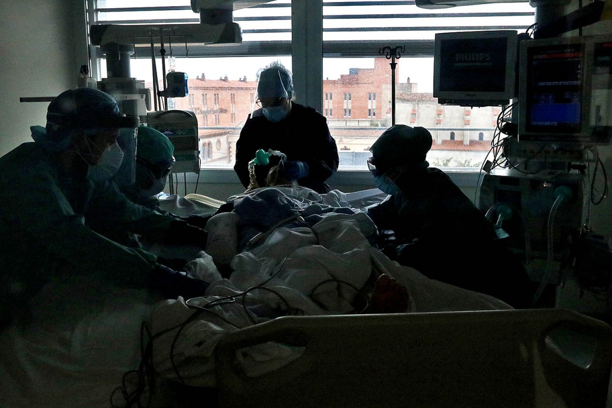 Els hospitals de Terrassa atenen 183 pacients per Covid-19, 18 dels quals a l'UCI.