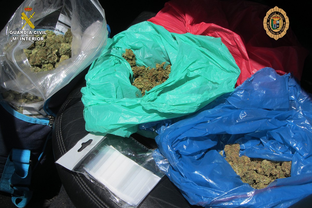 Droga trobada a l'interior del vehicle del detingut
