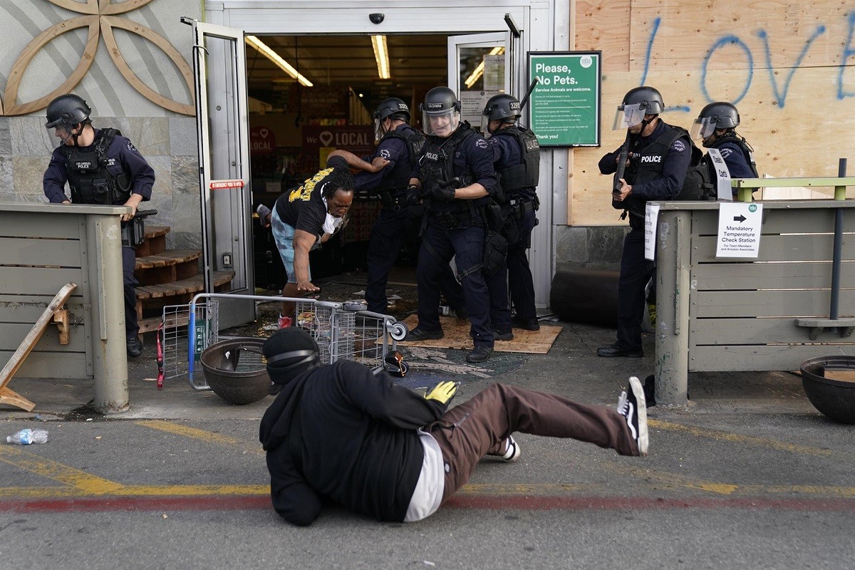 Actuació policial durant les protestes als Estats Units