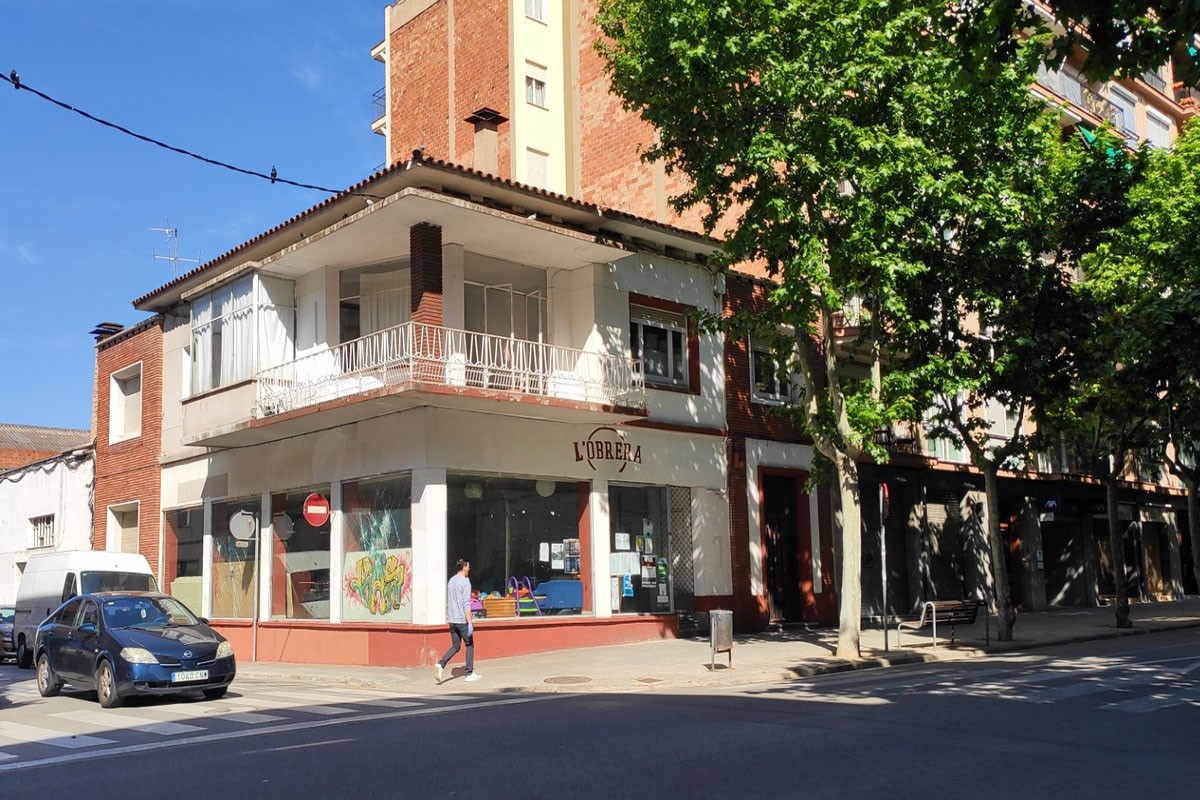 L'edifici de L'Obrera, a l'avinguda Barberà