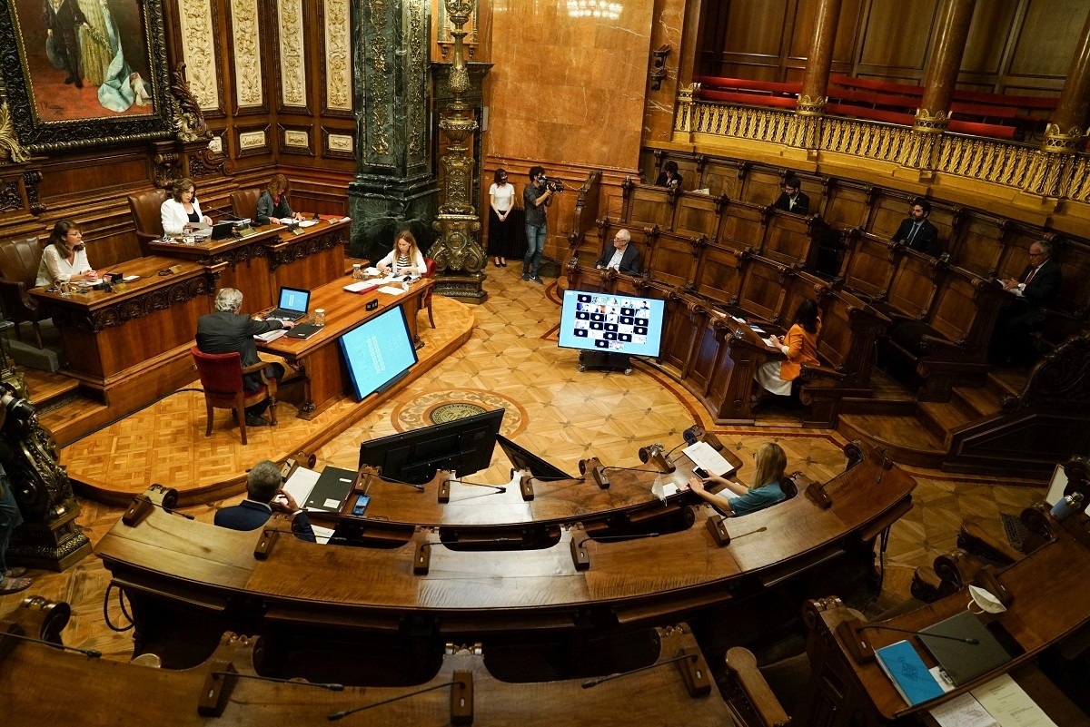 Sessió plenària a l'Ajuntament de Barcelona
