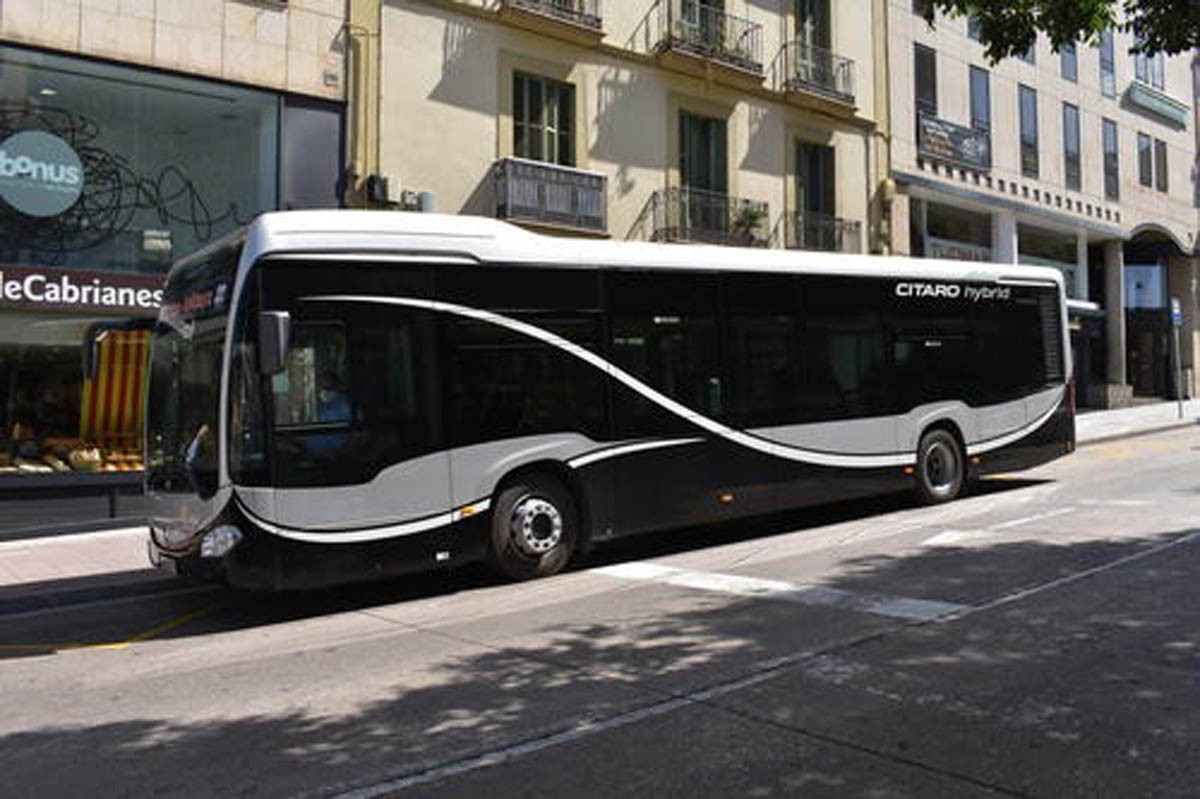 Un dels autobusos híbrids que s'estrenaran el 2021