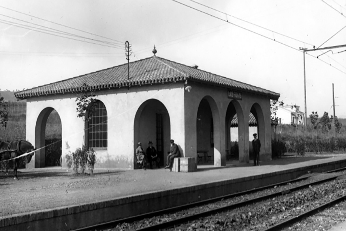 L'estació de ferrocarrils de Les Fonts, ara fa 100 anys. 