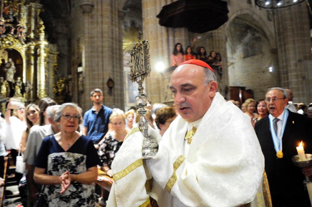 Missa en honor a la Mare de Déu de la Cinta a la Catedral de Tortosa, en una foto d'arxiu.