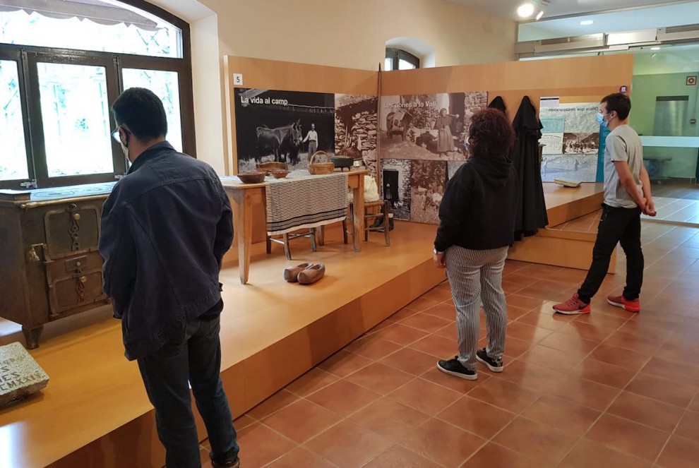 Visitants al Museu Hidroelèctric de Capdella en imatge d'arxiu