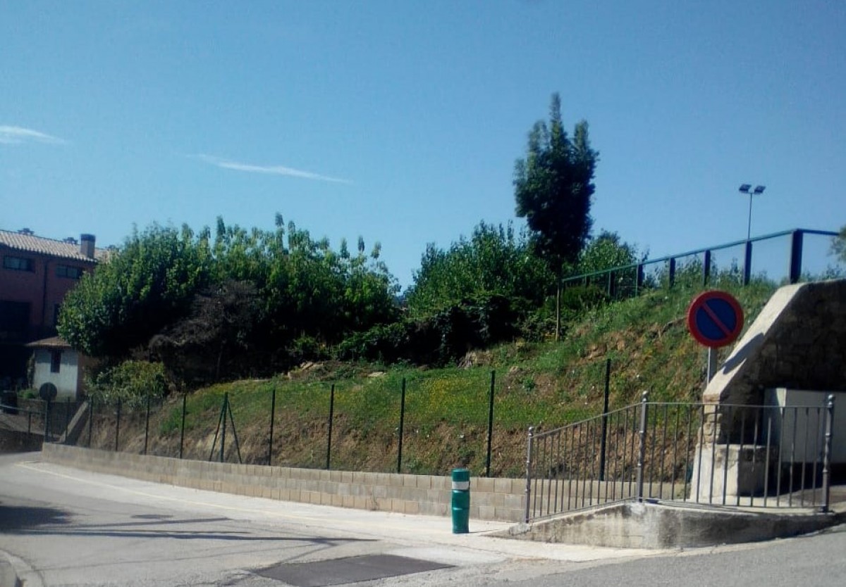 Imatge del terreny on l'Ajuntament de Borredà té previst ubicar el projecte.