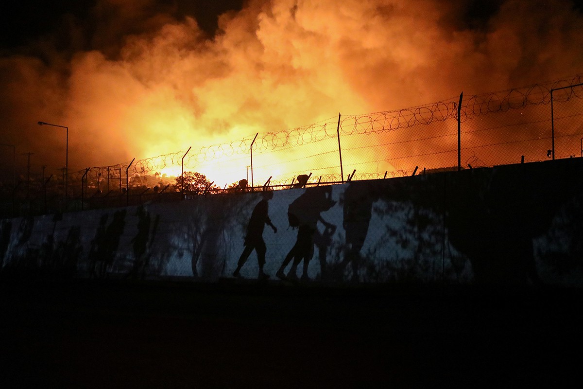 El camp de refugiats de Moria, en flames setmanes enrere.