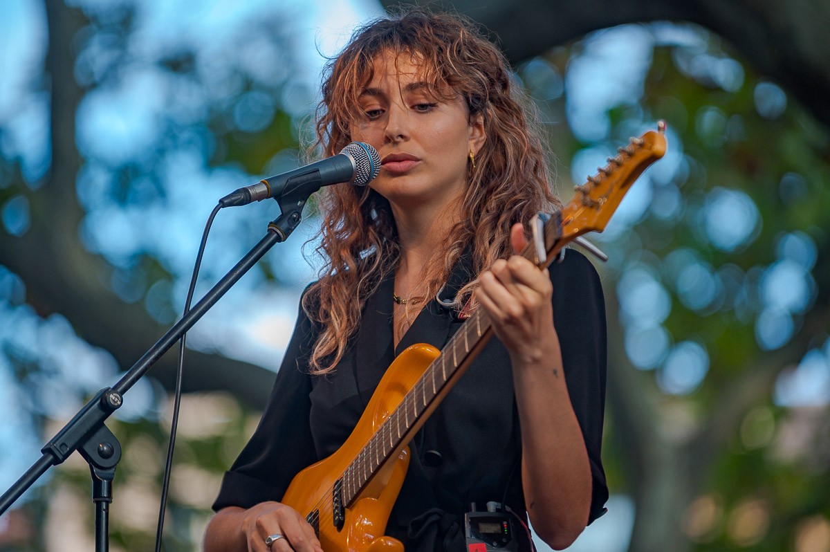 Le Nais actuant al Mercat de la Música Viva de Vic el 2020