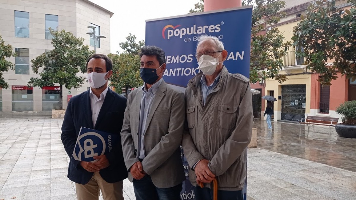 Óscar Ramírez, Juan José Giner i Rafa Páez, presenten el seu pla «anti-okupes»