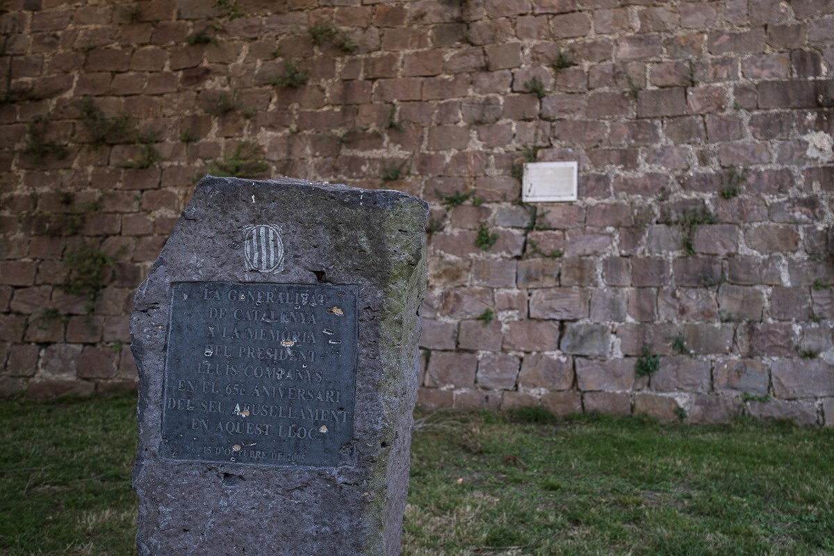 Fossat de Santa Eulàlia, al Castell de Montjuïc.