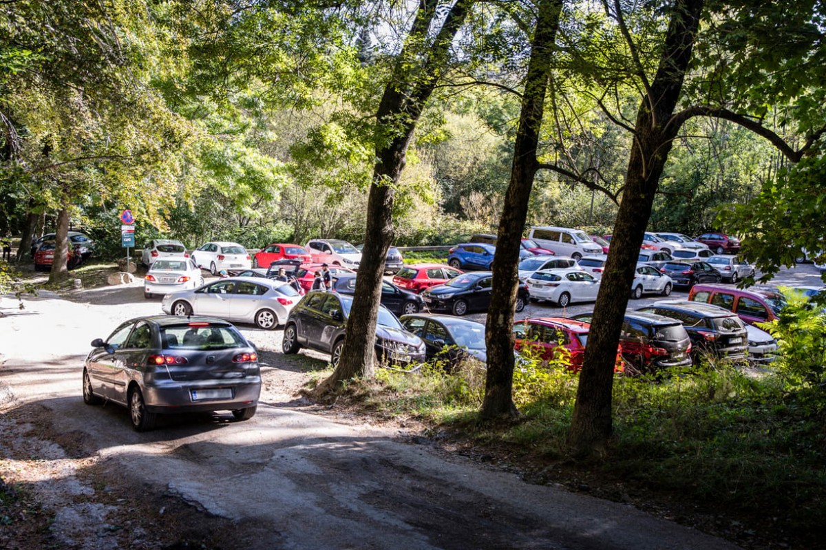 Massificació de vehicles al Parc Natural del Montseny
