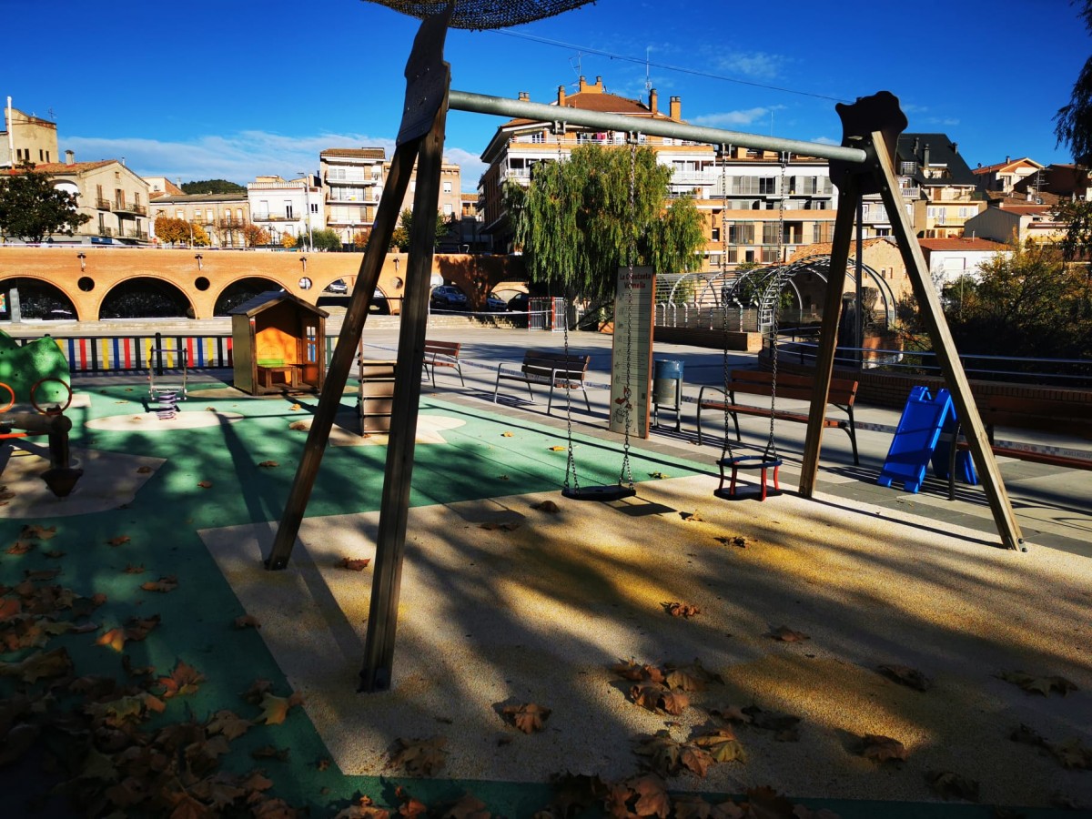 Parc infantil clausurat a Puig-reig, aquesta tarda.