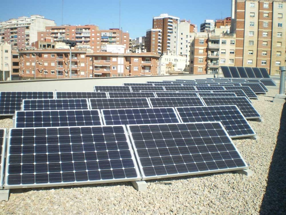 Una instal·lació municipal de plaques fotovoltaiques a Reus