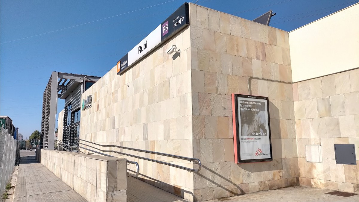 L'estació de la R8 de Rodalies a Rubí