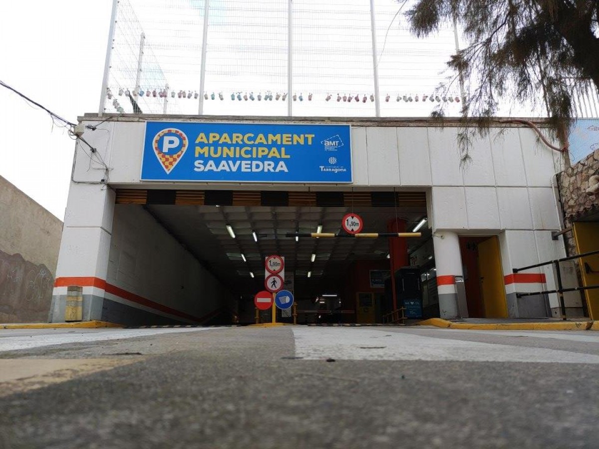 L'aparcament municipal de Saavedra.
