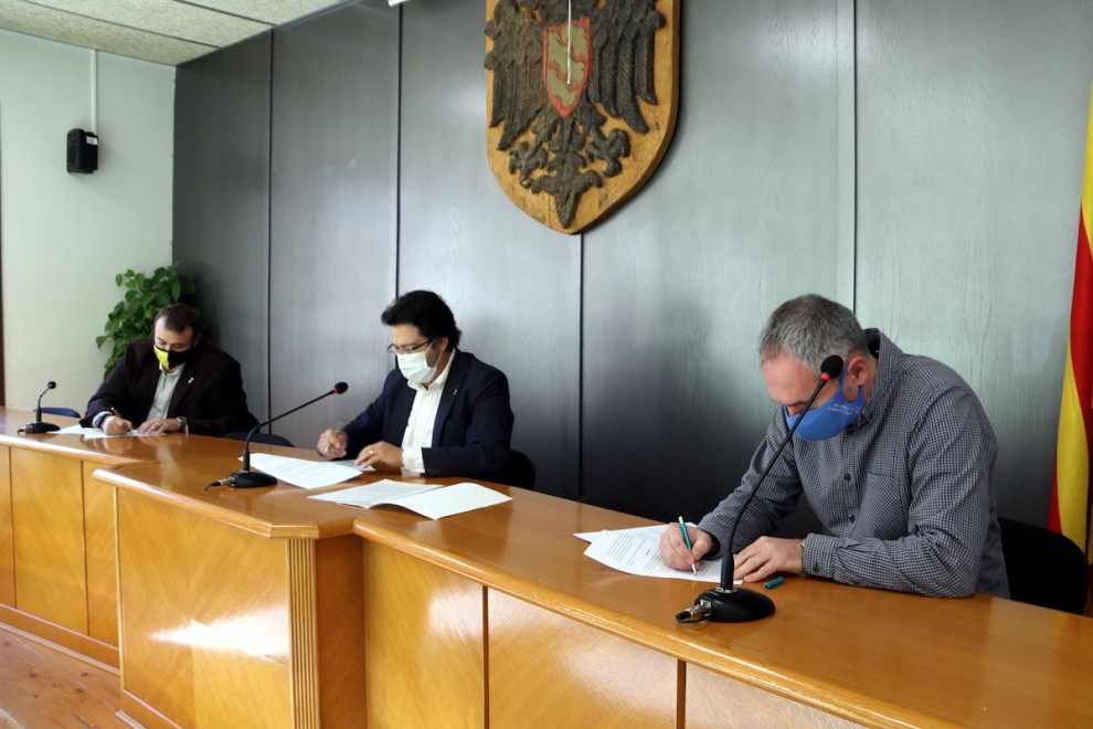 La signatura del conveni ha tingut lloc a l’Ajuntament de Sort