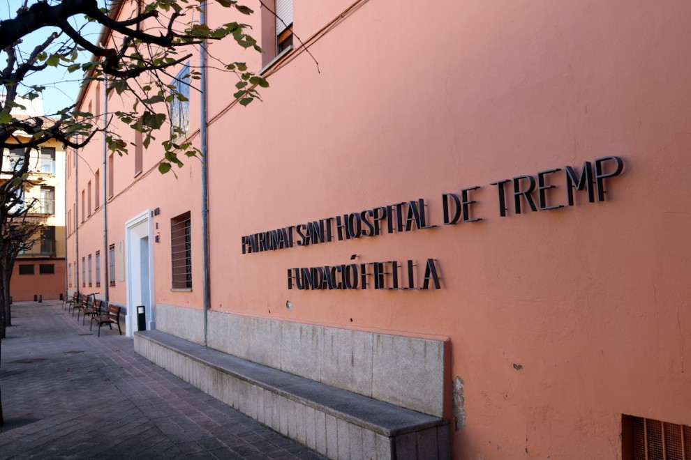 Imatge de la façana principal de la residència Fundació Fiella 