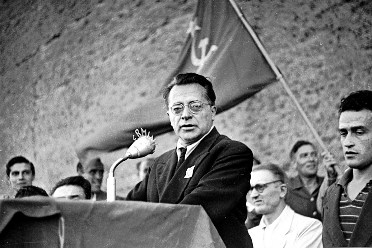 Palmiro Togliatti, fundador, històric dirigent del Partit Comunista Italià i reconegut afeccionat a la Juventus torinesa
