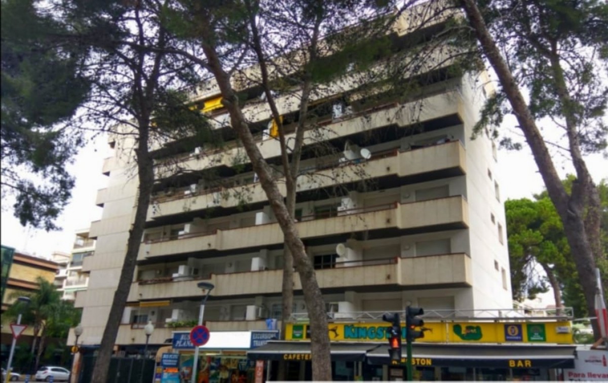 El bloc d'habitatges on viu Nuria Ruedas, a l'avinguda Carles Buïgas de Salou.