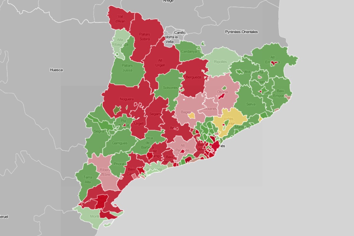 Mapa de municipis i comarques, en funció de l'evolució del risc de rebrot
