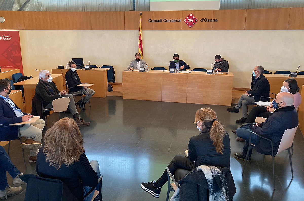 La reunió celebrada la setmana passada al Consell Comarcal d'Osona