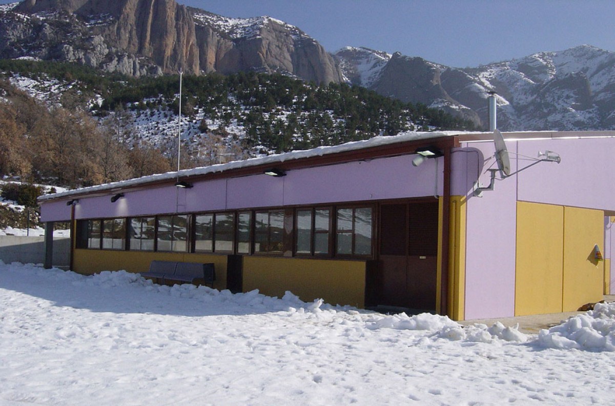 Imatge exterior de l’Escola d'Espluga de Serra