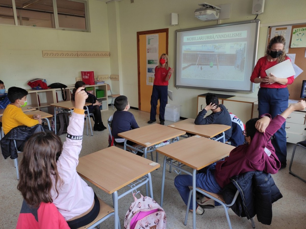 Alumnes d'una escola de Catalunya a l'aula