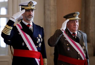 Joan Carles I dinamita l'estratègia de la Zarzuela i la Moncloa pel seu retorn