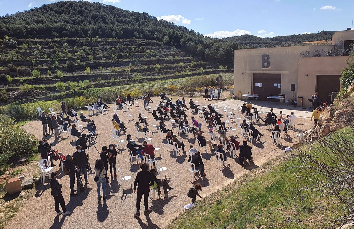 Pla general dels participants en l’acció reivindicativa per denunciar la massificació eòlica a la comarca de la Terra Alta.