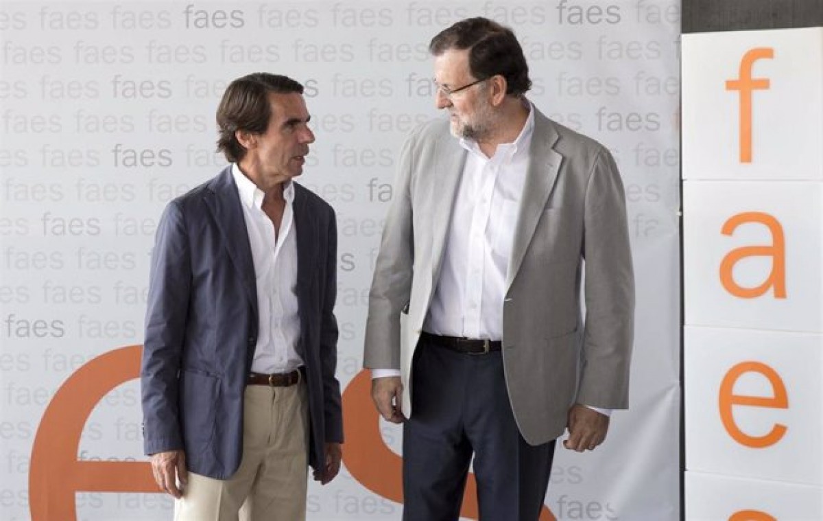 Aznar i Rajoy en una trobada de la Fundació Faes.