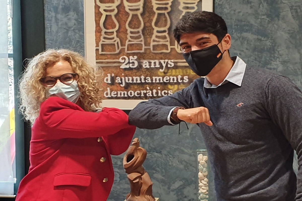 Montserrat Sanmartí, d'IUSF, i Alberto Bastida, de Sant Fost En Comú Podem, després de la moció de censura